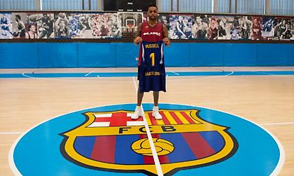 Με τη φανέλα της Μπαρτσελόνα ο Ντ’ Άντζελο Ράσελ!