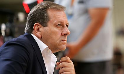 Αγγελόπουλος: «Αν όχι τον Οκτώβριο, ας μπούμε τον Ιανουάριο στο σπίτι μας»