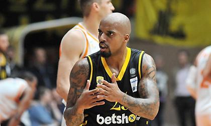 Ρατσιστικό μήνυμα οπαδού στον Θίοντορ