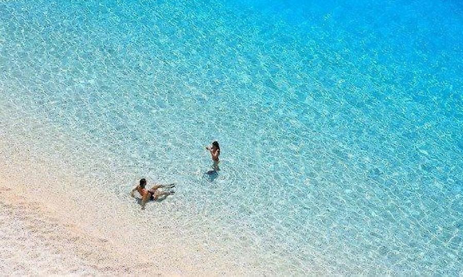 Το ιδανικότερο μέρος για διακοπές στην Ελλάδα αν δεν έχεις αυτοκίνητο (pics)