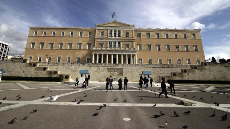 Βουλή: Παραιτήσεις μετά το θόρυβο για τις προσλήψεις συγγενών