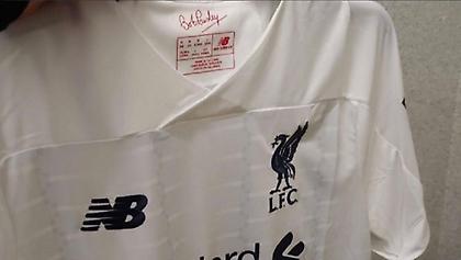 Λευκή η νέα εκτός έδρας εμφάνιση της Λίβερπουλ! (pic)