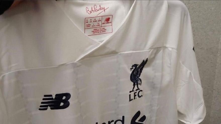 Λευκή η νέα εκτός έδρας εμφάνιση της Λίβερπουλ! (pic)