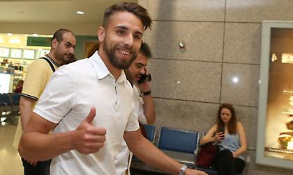 Έφτασε για την ΑΕΚ ο Παουλίνιο (pics)