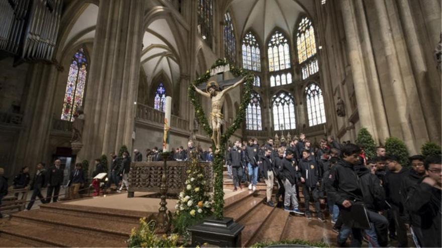 ΗΠΑ: Η Καθολική Εκκλησία απαγορεύει τη μετάληψη σε όσους ψήφισαν υπέρ των αμβλώσεων