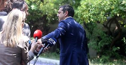 Γερμανικός Τύπος: «Ο Τσίπρας βρίσκεται με την πλάτη στον τοίχο»