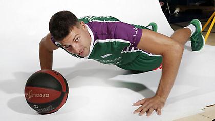 Ανανέωσε με Μάλαγα ο Μιλοσάβλιεβιτς