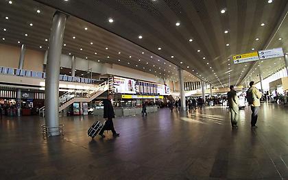 Χάος στο αεροδρόμιο της Μόσχας: Αναμονή έως και 6 ώρες για βαλίτσες-Ένας τόνος αποσκευών στα αζήτητα