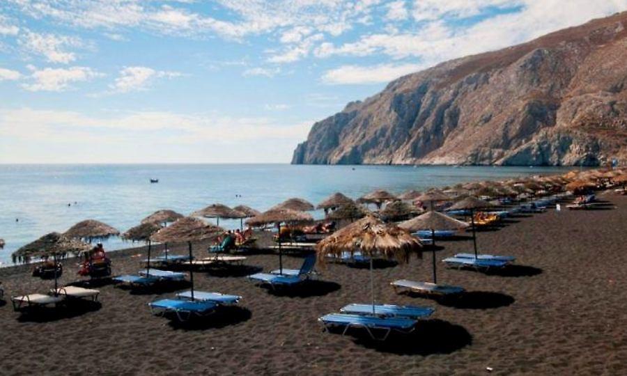 Το ελληνικό νησί που βγάζει τα περισσότερα με διαφορά χρήματα από το Airbnb