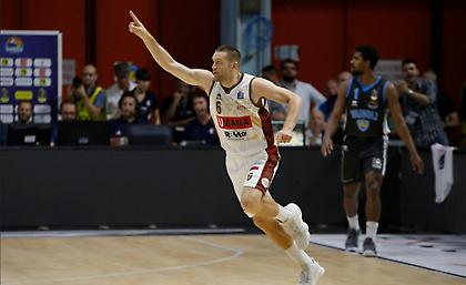 Με σούπερ Μπράμο στους τελικούς η Βενέτσια