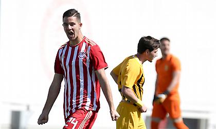 Έγραψε ιστορία ο πιτσιρικάς του Ολυμπιακού