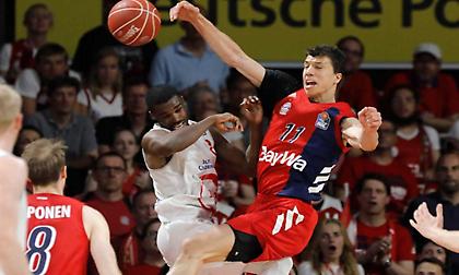 «Σκούπισε» τη Φέχτα του συγκλονιστικού Μπρέι και προκρίθηκε στους τελικούς η Μπάγερν!