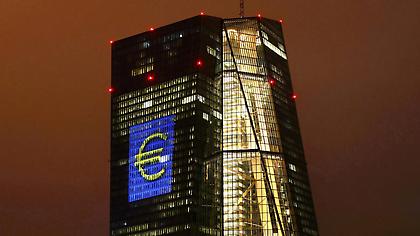 Η ΕΚΤ δεν αποκλείει νέα μείωση των επιτοκίων εάν εξασθενίσει η ανάπτυξη