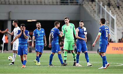 Όσα έκανε ο Άγγελος, δεν απαλλάσσουν τους διεθνείς. Εκτέθηκαν κι αυτοί ανεπανόρθωτα...