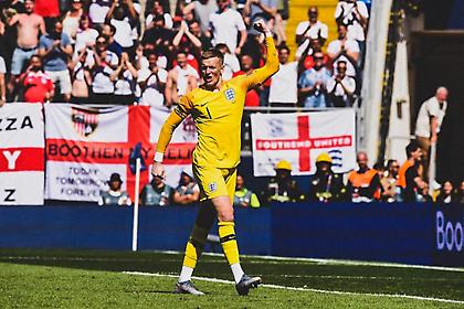 Κρατάει την 3η θέση και το τέλος της κατάρας η Αγγλία!