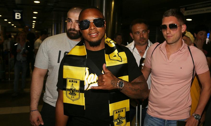 Τη Δευτέρα υπογράφει ο Ντουάρτε