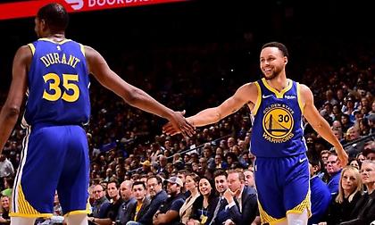 ΚΛΑΜΑ: Ράπτορς και Ουόριορς σε στυλ… ’80s! (photos)