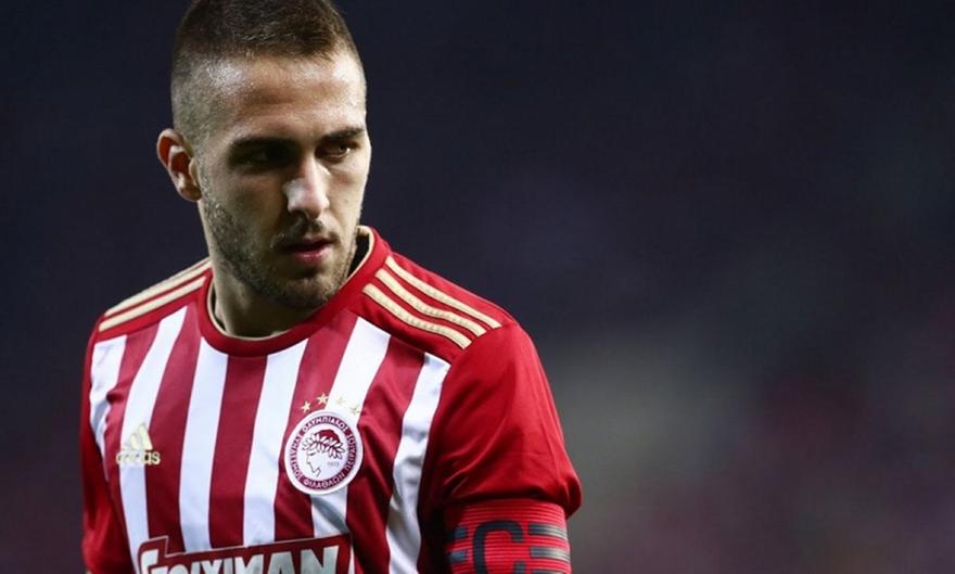 Guardian: «Προτιμά να ανανεώσει με Ολυμπιακό ο Φορτούνης»