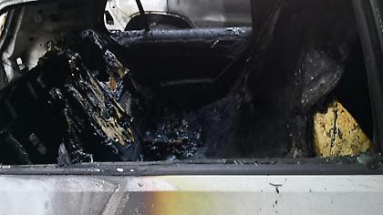 Καταδικάζει το ΥΠΕΞ τον εμπρησμό ΙΧ Τούρκων διπλωματών