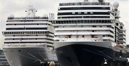 Γερμανία: Ακτιβιστές οικολόγοι εμπόδισαν τον απόπλου κρουαζιερόπλοιου