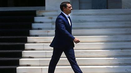 Ανοίγει ο δρόμος για την κάλπη - Στις 18:30 ο Τσίπρας στον ΠτΔ