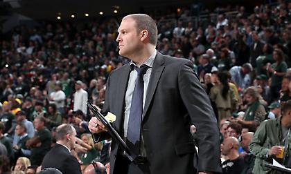 Βρήκαν προπονητή οι Γκρίζλις και άφησαν τον Γιασικεβίτσιους!