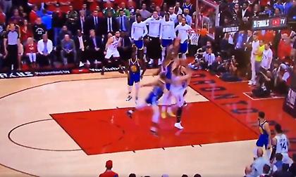 NBA: «Έγινε φάουλ στον Γκασόλ»