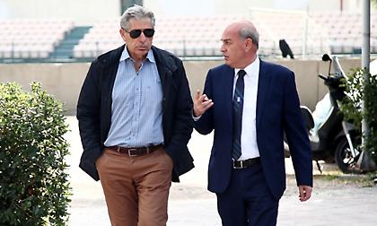 Στα γραφεία της ΕΠΟ τα μέλη του ΔΣ – Αποφασίζουν για την Εθνική!