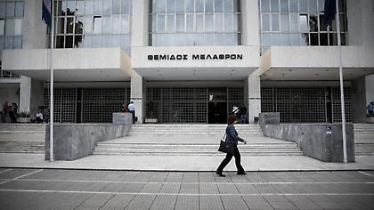 Καταγγελίες - βόμβα Ι. Αγγελή για υπουργό «Ρασπούτιν» και Novartis