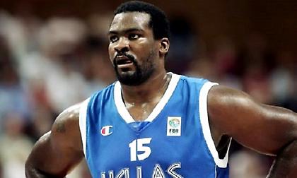 Ο Big Sofo στη Ρόδο για το GalisBasketball 3on3!