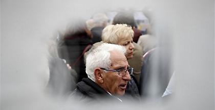 ΕΦΚΑ: Διευκρινίσεις για την παρακράτηση οφειλών υποψήφιων συνταξιούχων