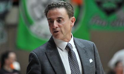 Πιτίνο: «Να παραδεχτεί το λάθος του ο Ολυμπιακός, τον έχει ανάγκη το μπάσκετ»