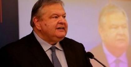 Σε επέμβαση για αποκόλληση αμφιβληστροειδούς υπεβλήθη ο Ευάγγελος Βενιζέλος