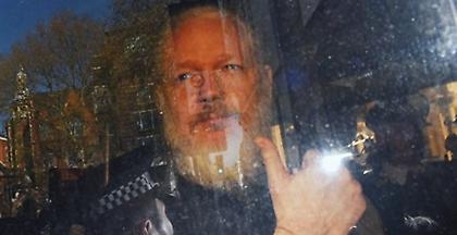 Βρετανία: Επικυρώθηκε το αίτημα έκδοσης του Ασάνζ στις ΗΠΑ