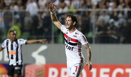 Ο παλιός καλός Πάτο εμφανίστηκε στη Σάο Πάολο! (video)