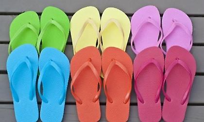 Πόσο κακό κάνουν στα πόδια μας οι σαγιονάρες;