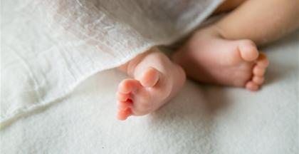 Θεσσαλονίκη: Τον θάνατο βρέφους 8 μηνών διερευνούν οι αρχές