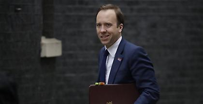 Αποσύρθηκε ο Χάνκοκ από την κούρσα διαδοχή της Μέι