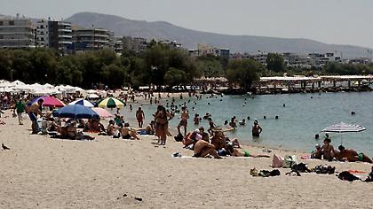 Καιρός: Χτύπησε κόκκινο ο υδράργυρος - Τοπικές βροχές το Σάββατο