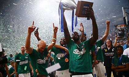 Αποθέωση για τον πρωταθλητή Παναθηναϊκό στο ΟΑΚΑ (pics/vids)