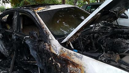 Θεσσαλονίκη: Ανάληψη ευθύνης για τους εμπρησμούς διπλωματικών οχημάτων