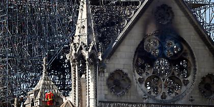 Παναγία των Παρισίων: Σήμερα η πρώτη λειτουργία μετά την καταστροφική πυρκαγιά