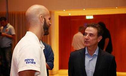 Καλάθης: «Πιστεύω πως θα μείνει στον Παναθηναϊκό ο Πιτίνο»