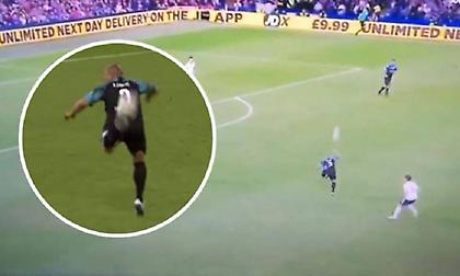 Πάσα… αλητεία του Ρομπέρτο Κάρλος με τακουνάκι (video)