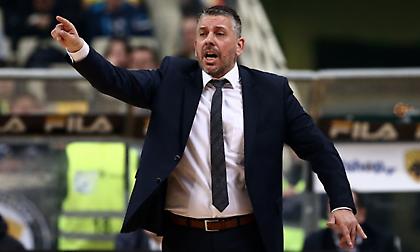 Φορτσάρει για Παπαθεοδώρου η ΑΕΚ