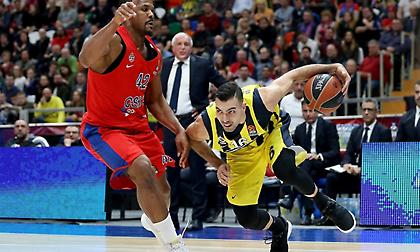 «Η ΤΣΣΚΑ δίνει… λευκή επιταγή στον Σλούκα»