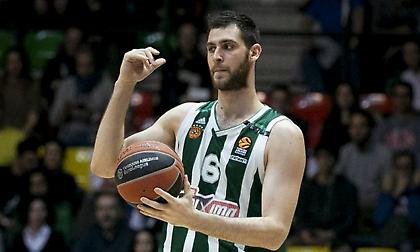 Παπαγιάννης: «Βελτιώθηκα πολύ με τον Πιτίνο, το μέλλον μου είναι στον Παναθηναϊκό»