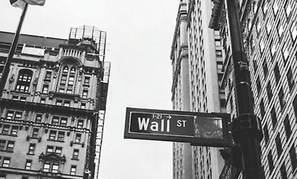 Wall Street: Ανοδικά έκλεισαν οι αγορές χωρίς να τις επηρεάσει η Fed