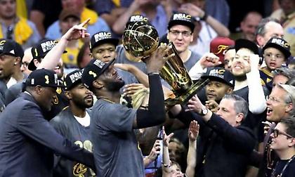 Η υπόσχεση του ΛεΜπρον και το «blew a 3-1 lead» των Ουόριορς (video)