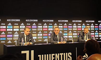 Η ατάκα του Σάρι για το ντύσιμό του